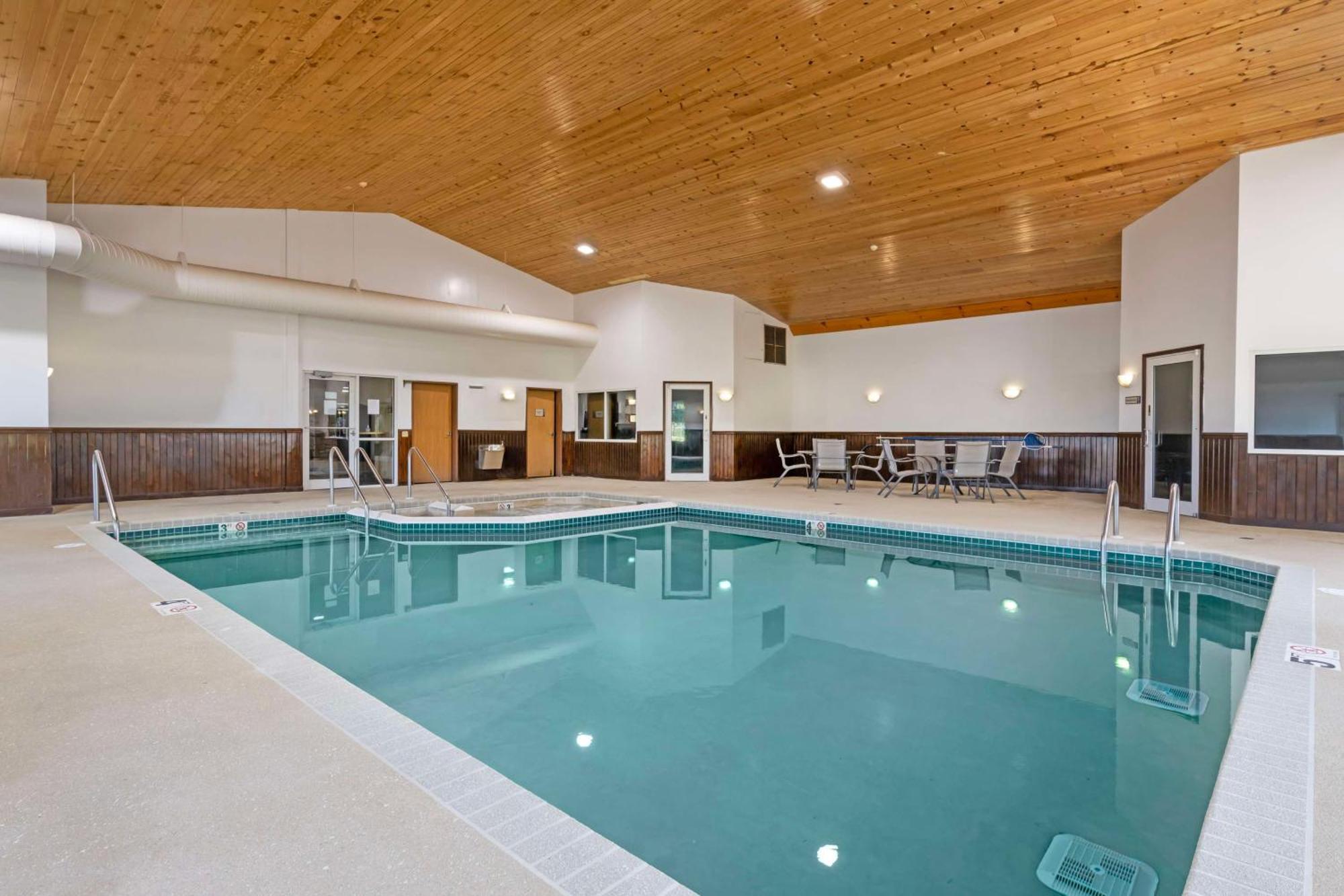 Inn Western